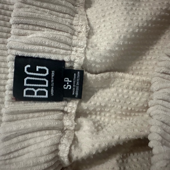 BDG Blaine Corduroy Puddle Trousers Medium Creme Pull On Urban Outfitters UO - Picture 4 of 4